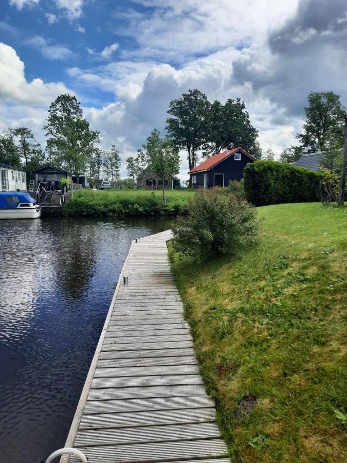 Waterhuis Friesland Oudwoude Eksteriør bilde