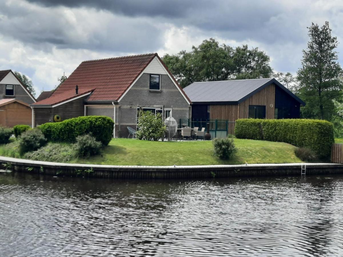 Waterhuis Friesland Oudwoude Eksteriør bilde