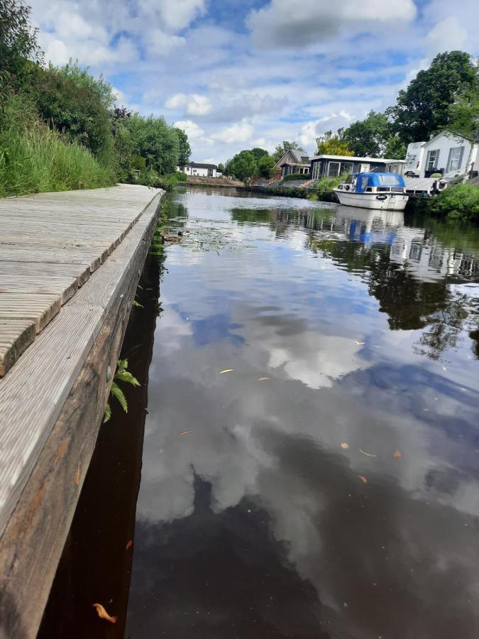 Waterhuis Friesland Oudwoude Eksteriør bilde