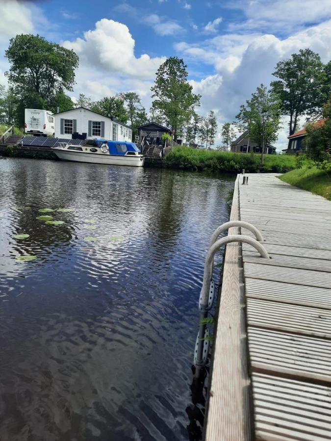 Waterhuis Friesland Oudwoude Eksteriør bilde