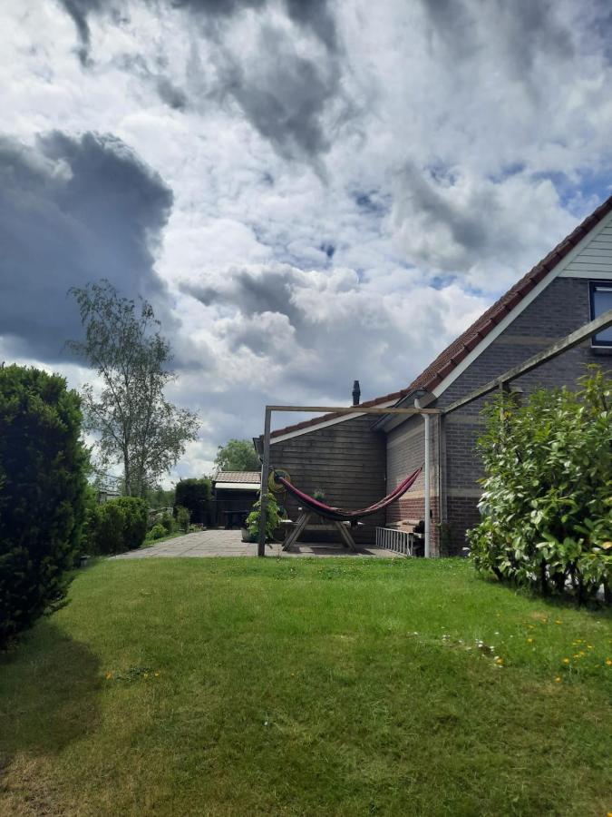 Waterhuis Friesland Oudwoude Eksteriør bilde